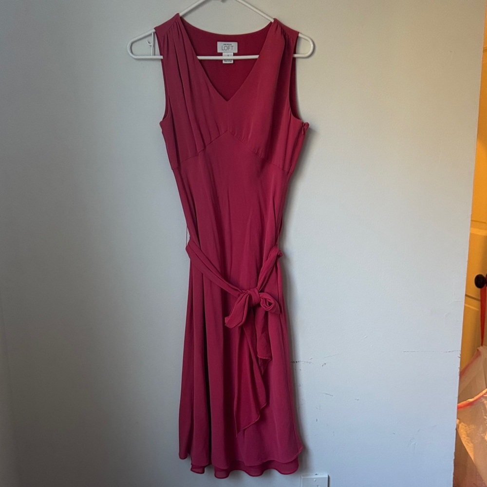 Ann Taylor Rose Sleeveless Midi Dress